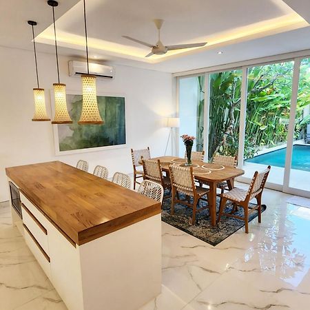 Villa Vana, Sitara Villa Group Seminyak Exteriér fotografie